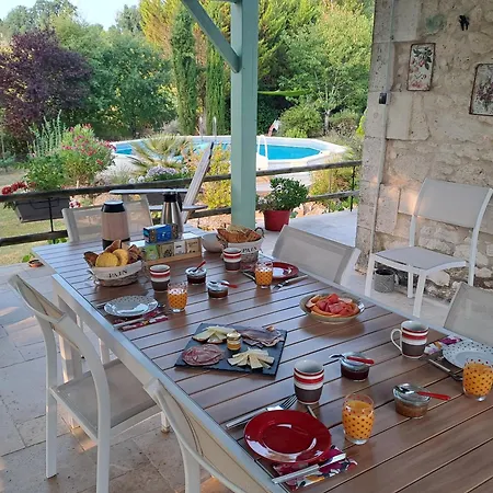 D'hotes Le Muguet Bed & Breakfast